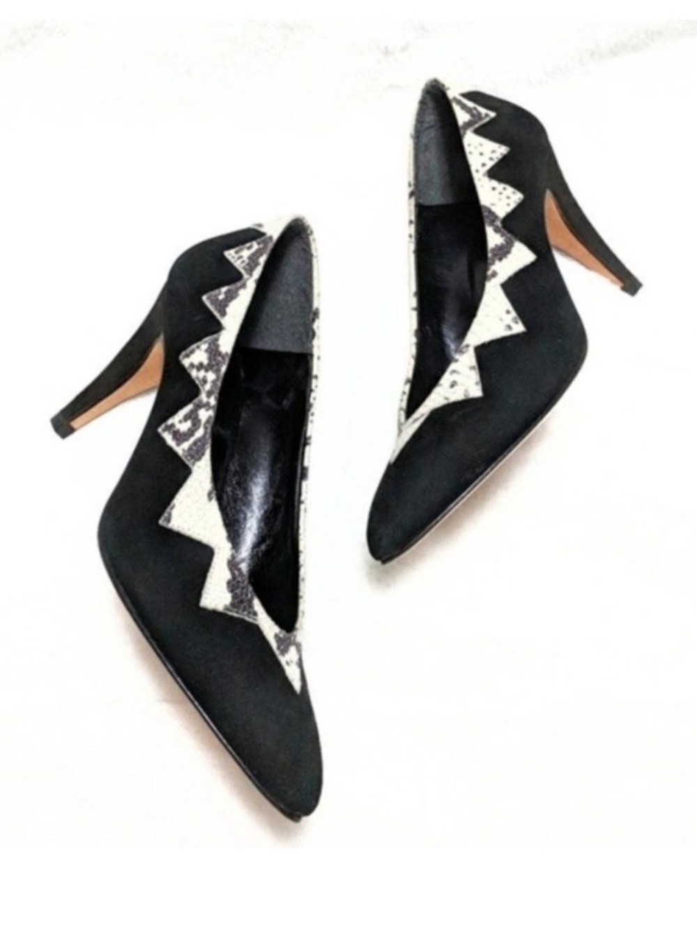 NWOB SAKS Vintage Deadstock Suede Snake Print Pumps 7